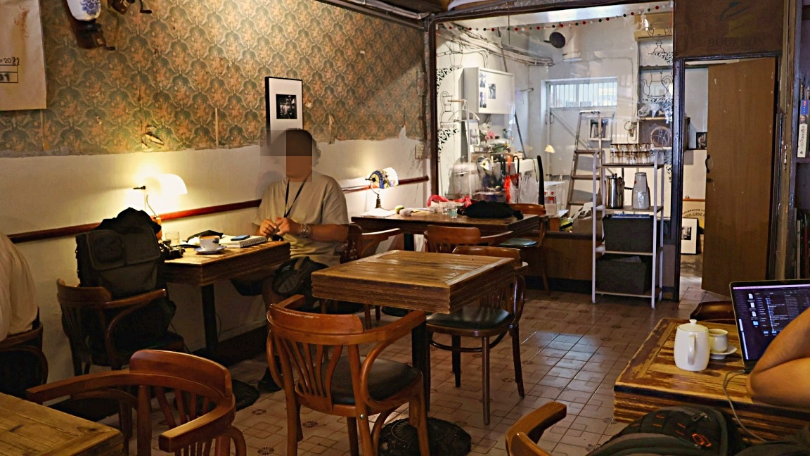 景美咖啡廳|聞山咖啡景美店:40年老字號不限時咖啡廳,〈傷心咖啡店之歌〉原型 - 第5張圖 景美咖啡廳推薦|聞山咖啡景美店交通環境
