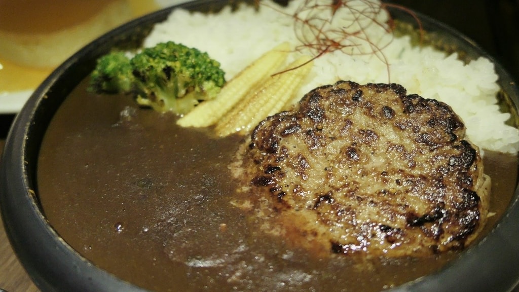 手打牛肉漢堡排