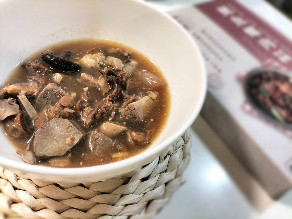 秋紅饗魷魚螺肉蒜好吃嗎