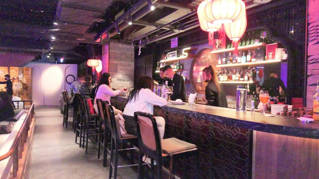 東區中國風酒吧