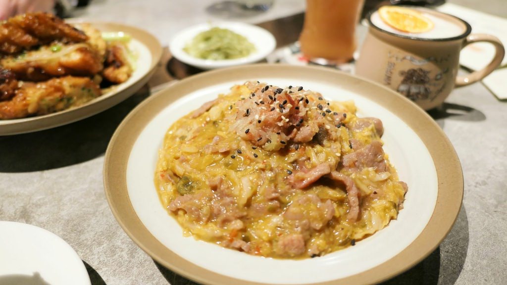 隱士餐酒館The Hermit Bistro  酸白菜辣爽牛