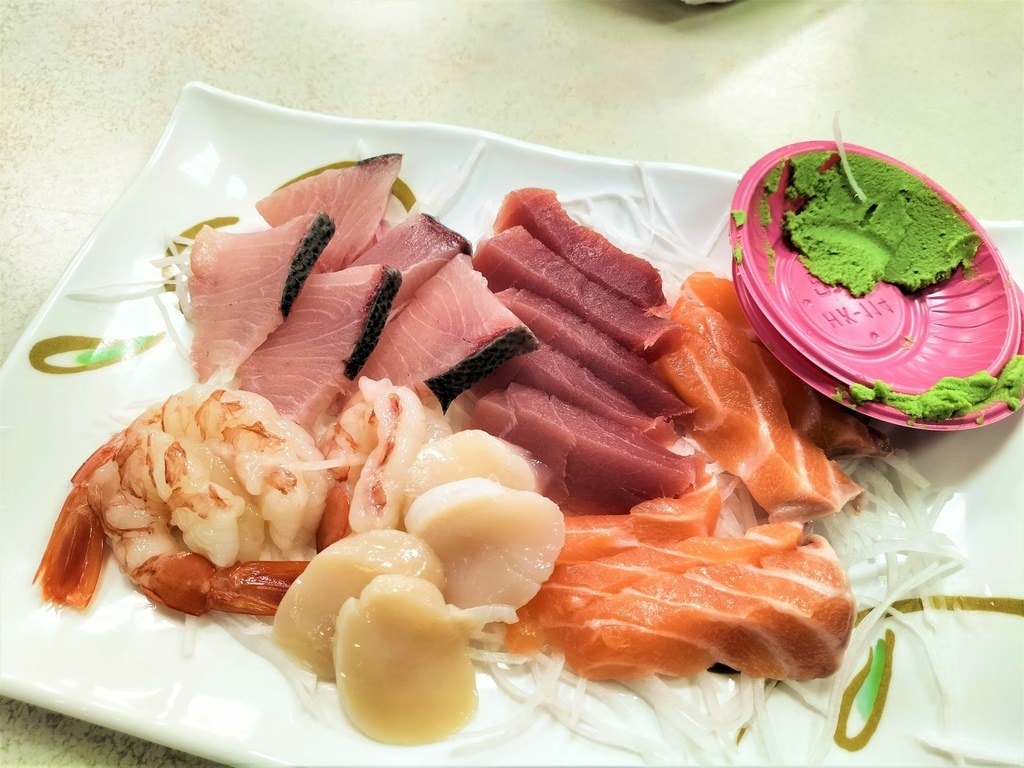 成功市場生魚片 榮生魚片評價