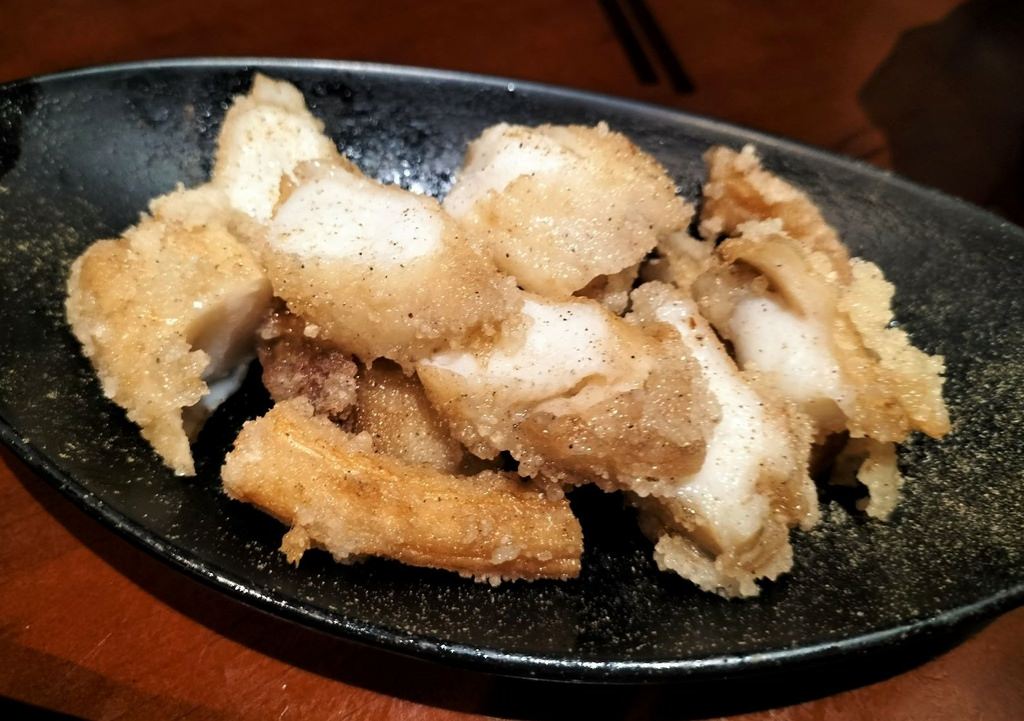【台北桶仔雞推薦】起家莊雞老闆士林夜市店,用人蔘泡澡的美味桶 【台北桶仔雞推薦】起家莊雞老闆士林夜市店,用人蔘泡澡的美味桶