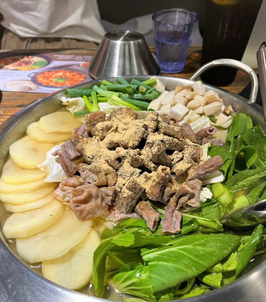 韓國豬腸鍋