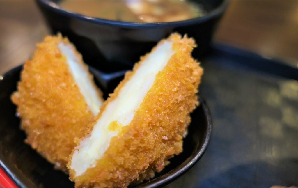 【中山站美食推薦】佛心的丼飯專家——新丼，26種平價創意丼飯