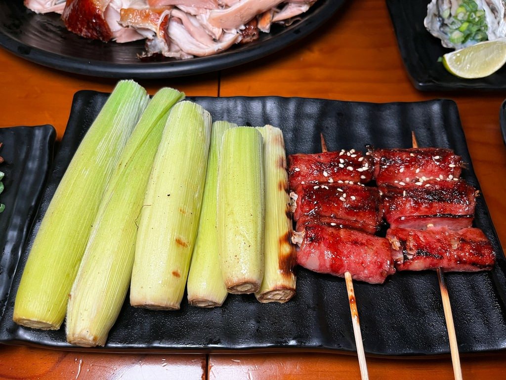 【萬隆美食推薦】雞老闆桶仔雞萬隆店,大方送桶仔雞,清酒喝到飽 【萬隆美食推薦】雞老闆桶仔雞萬隆店,大方送桶仔雞,清酒喝到飽