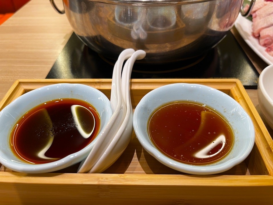 【台北信義區美食】汆食作伙鍋統一時代店,多種特色自熬湯底,季 【台北信義區美食】汆食作伙鍋統一時代店,多種特色自熬湯底,季