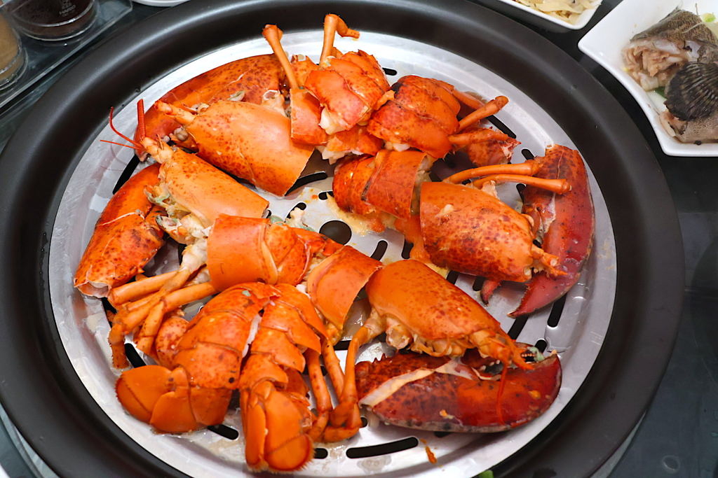 【新莊典華濤濤海鮮蒸氣鍋】精準控溫控時，保留海鮮最鮮最佳滋味