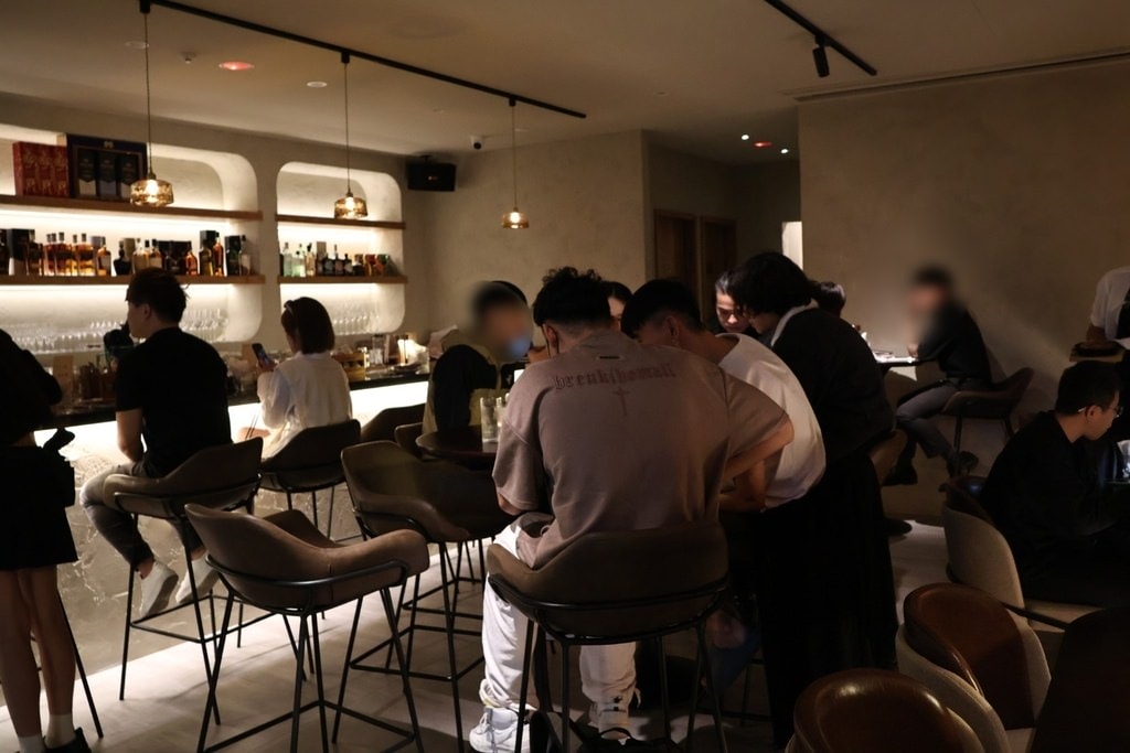 【信義區餐酒館推薦】Twilight餐酒館,信義安和新開幕酒 信義安和酒吧 twilight室內裝潢