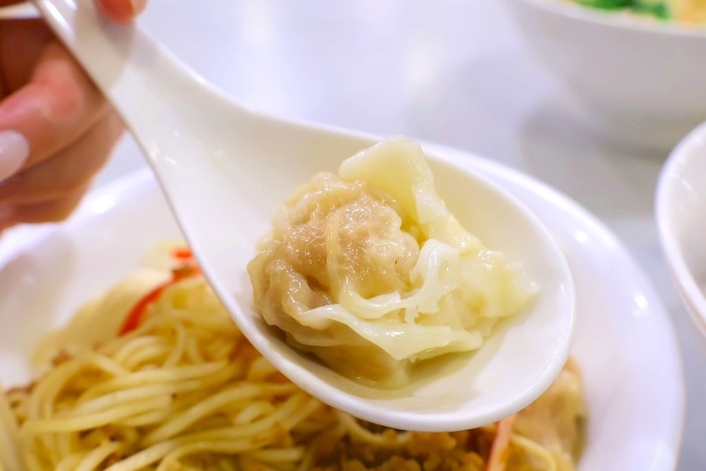 【奇福扁食永康東門總店】台北東門站人氣美食,令人上癮的炒手扁 永康街美食 奇福扁食