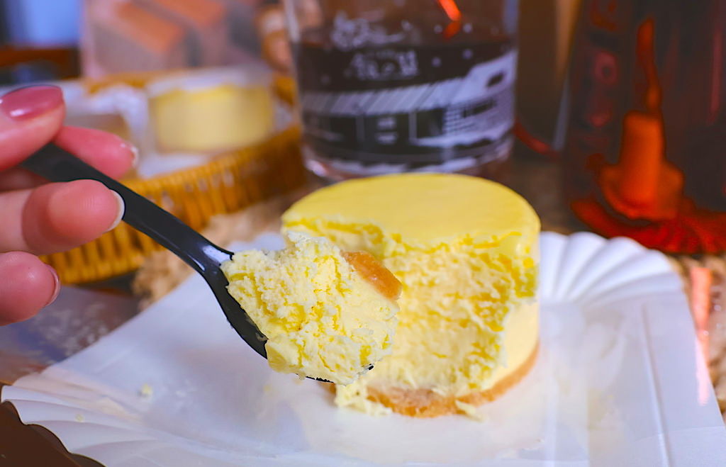 【空中的魚乳酪蛋糕】綜合濃乳酪蛋糕、魚池精品咖啡——美食家胡