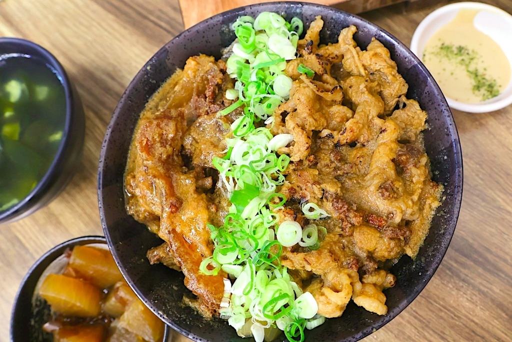【永和平價美食】久似丼永貞店——在地人的大眾食堂,130元起 永和丼飯推薦