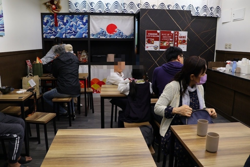 【永和平價美食】久似丼永貞店——在地人的大眾食堂,130元起 永貞路美食 久似丼永貞店環境