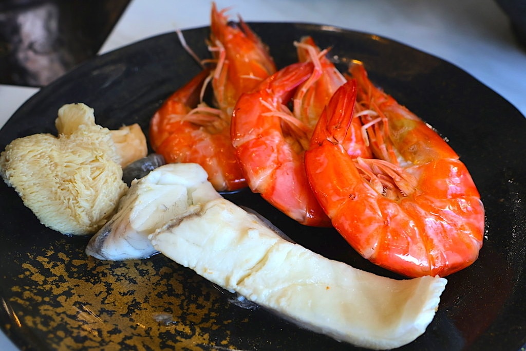 【桃園火鍋推薦】涮金鍋和風涮涮鍋——麥味登質感火鍋品牌,金黃 【桃園火鍋推薦】涮金鍋和風涮涮鍋——麥味登質感火鍋品牌,金黃