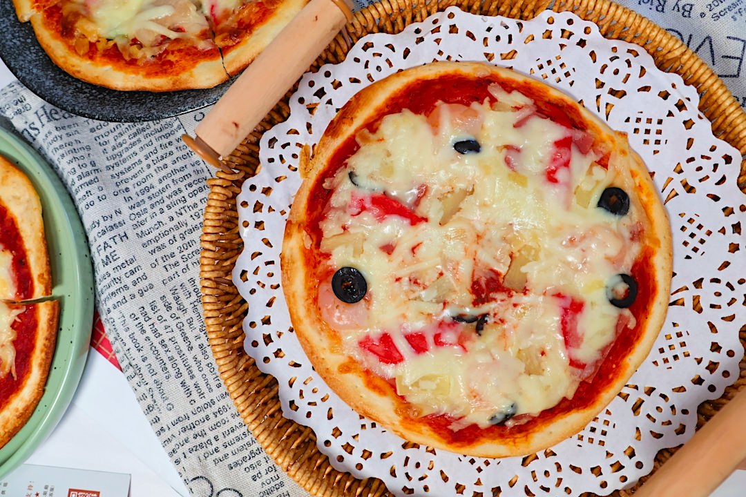 【Phone Pizza 瘋披薩評價】 清爽不油膩的義式薄脆餅皮,快速上桌冷凍pizza - 第16張圖