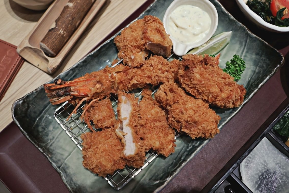 新店炸豬排|勝博殿新店裕隆城店——炸豬排酥脆,廣島牡蠣也格外肥美 - 第9張圖