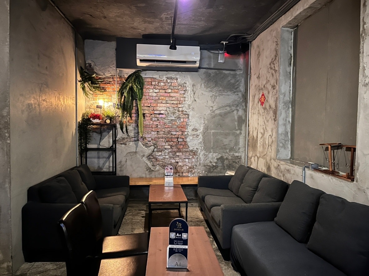 台北平價酒吧|獨角落Dobar 北車店——dcard學生小資族推薦的台北平價餐酒館、駐唱酒吧,義大利麵燉飯140元起 - 第6張圖 台北平價餐酒館dcard|獨角落Dobar 北車店