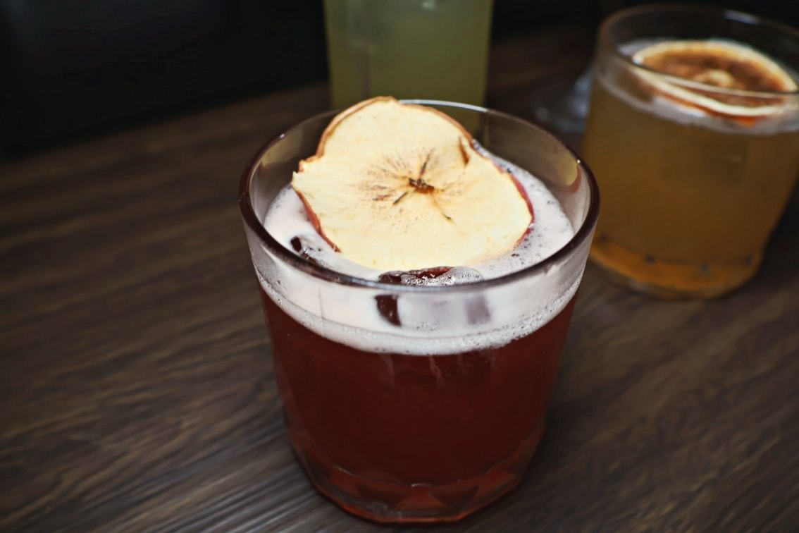 台北平價酒吧|獨角落Dobar 北車店——dcard學生小資族推薦的台北平價餐酒館、駐唱酒吧,義大利麵燉飯140元起 - 第34張圖