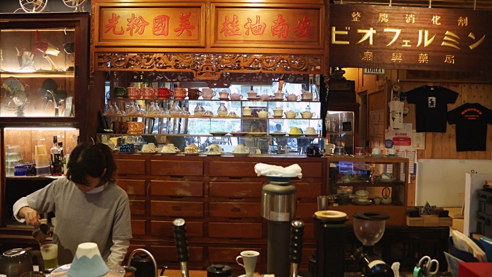 忠孝新生 咖啡廳|德佈Debut Cafe 台北店——古物收藏家,鄰近三創不限時特色咖啡廳 - 第15張圖
