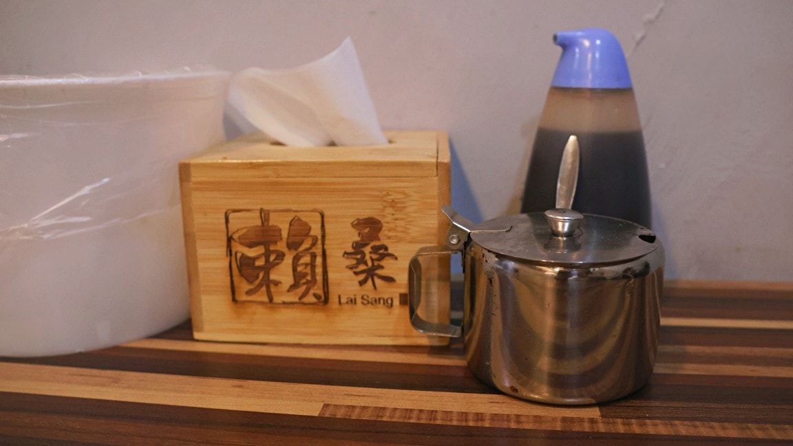 中和站美食|賴桑透抽蚵仔麵線中和店——7種料浮誇中和麵線,必點魔霸麵線魔霸雞排麻糬 - 第6張圖