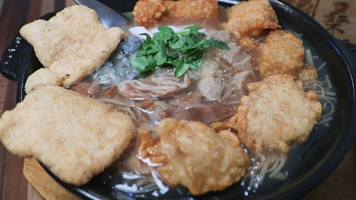 中和站美食|賴桑透抽蚵仔麵線中和店——7種料浮誇中和麵線,必點魔霸麵線魔霸雞排麻糬 - 第14張圖