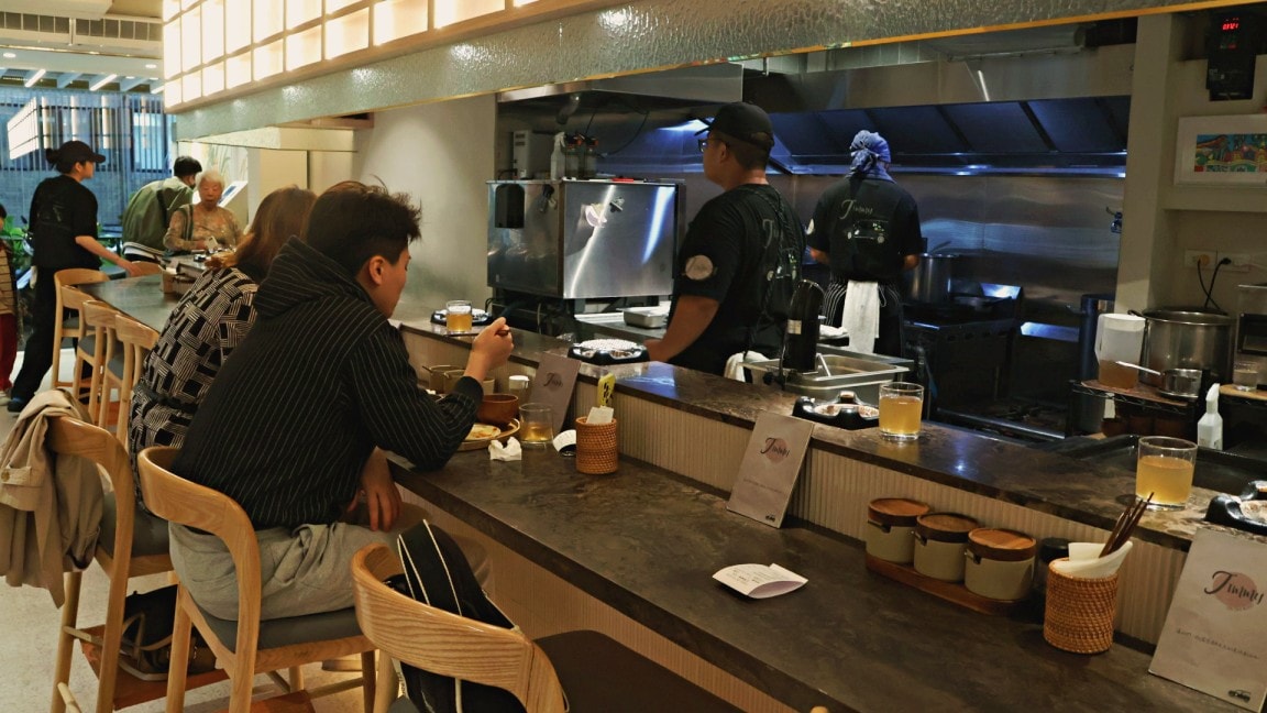 新店漢堡排|Jimmy on the road 居米先生在路上——手繪菜單超可愛,不少漢堡排愛好者封為TOP1日本漢堡 - 第11張圖