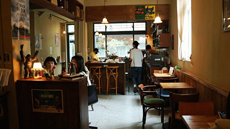 中山站讀書咖啡廳｜大鶴黑寶環境
