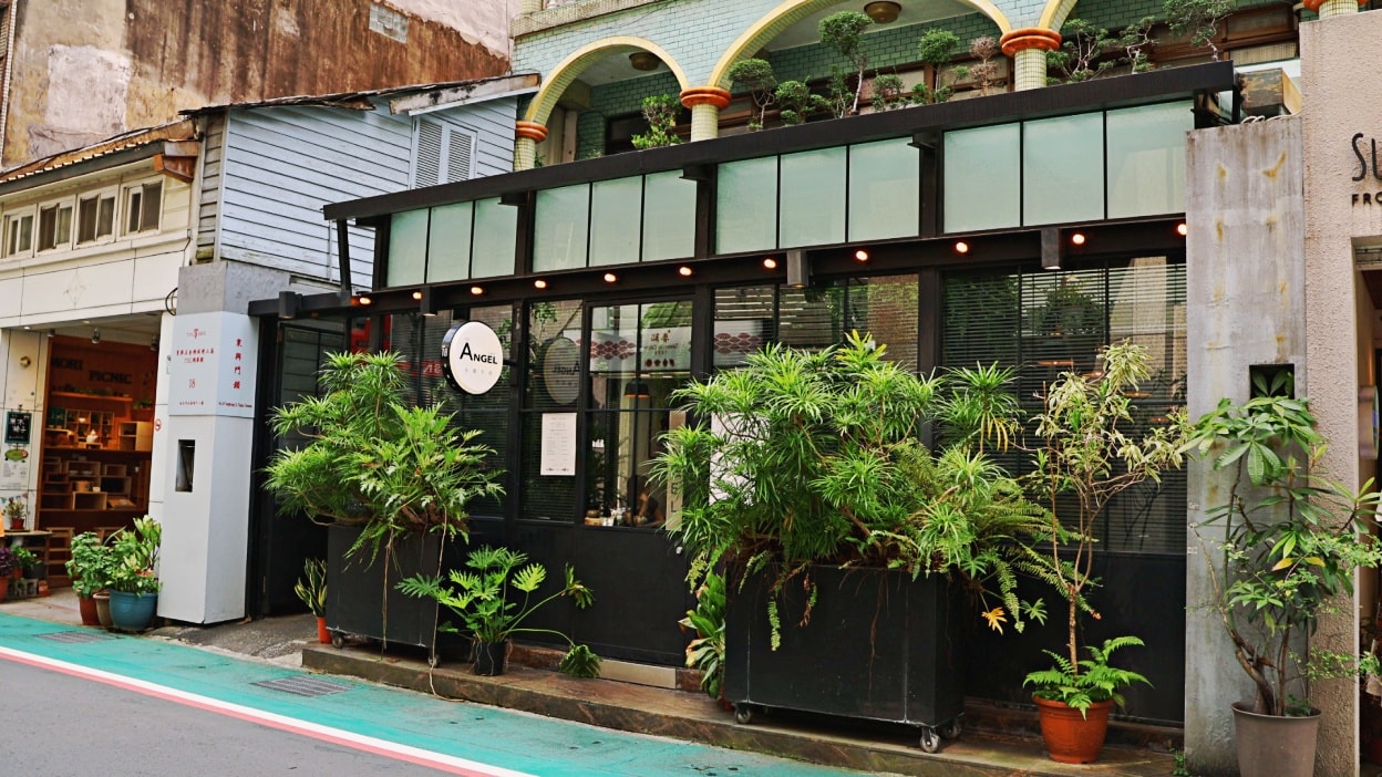 永康街咖啡廳推薦|永康天使 Angel cafe——夢幻玻璃屋東門不限時咖啡廳 - 第2張圖