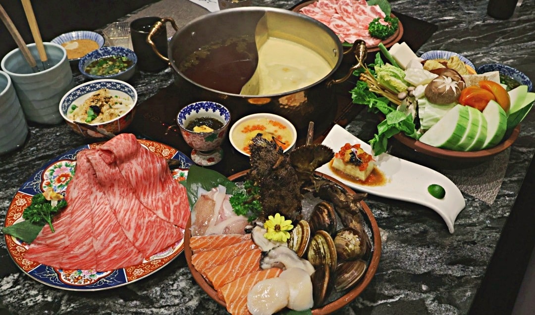 二本松涮涮屋本館 Er Ben Song Shabu|大安區米其林主廚監製高級火鍋,專人桌邊服務奢華海膽鍋 - 第15張圖 二本松涮涮屋北海道極上雲丹和牛套餐