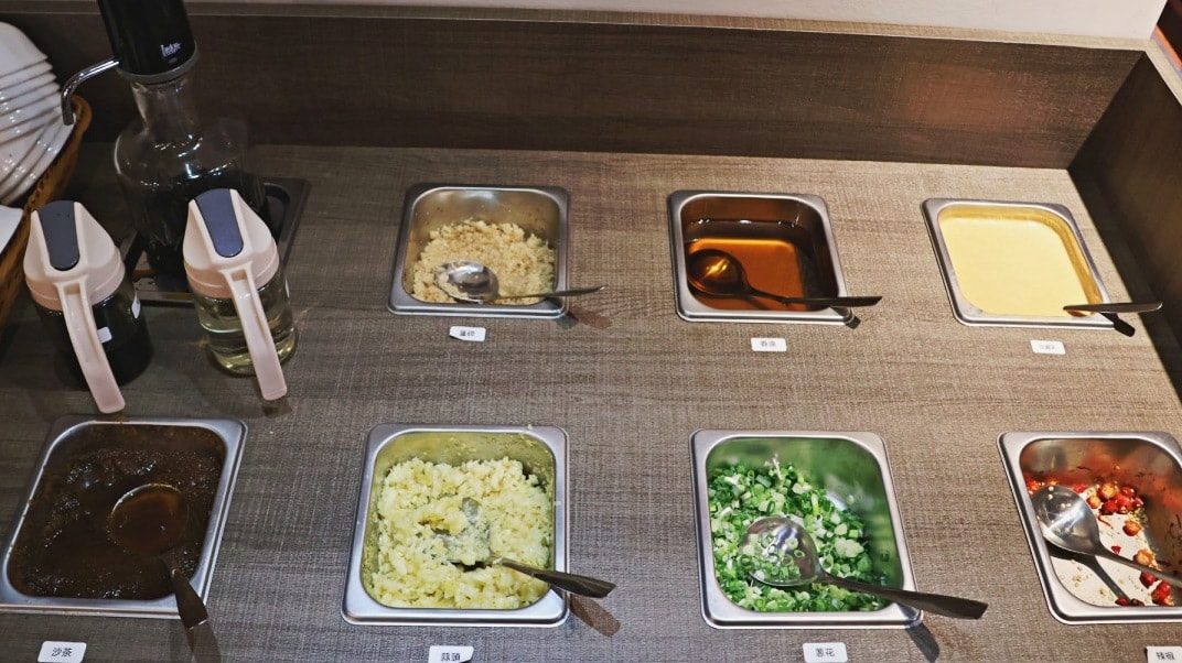 東豐街美食推薦|粥起粥底火鍋熱炒:全台首創粥底火鍋,熱門預約678桌的東豐街火鍋 - 第8張圖