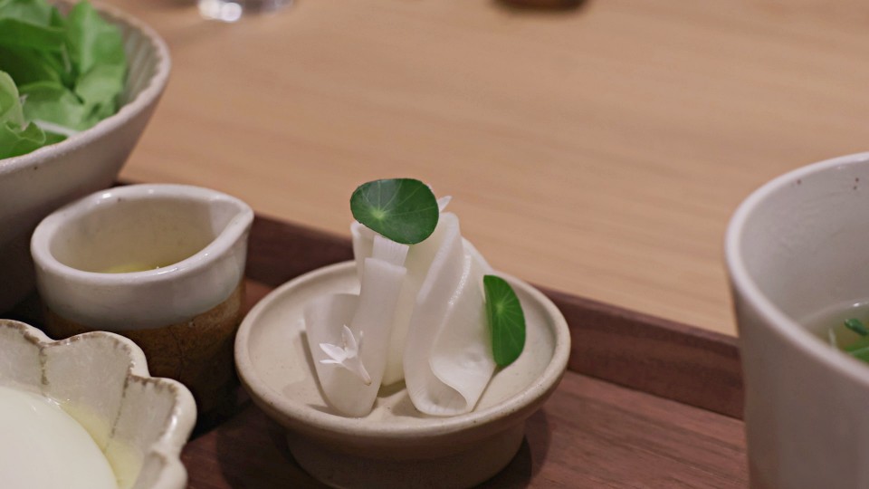古亭素食|小小樹食 0km山物所——米其林綠星蔬食餐廳、百年建築和王德傳茶莊強強聯手,附菜單 - 第26張圖