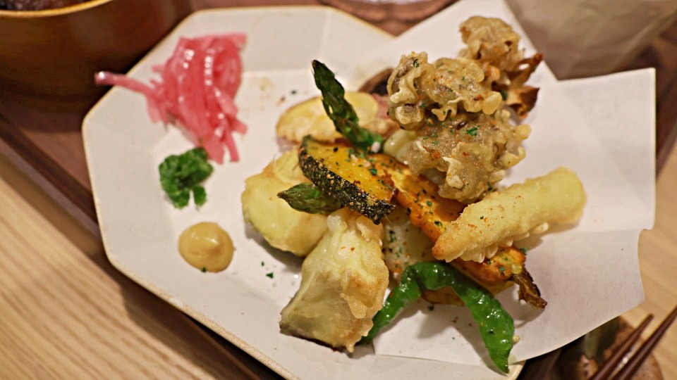 古亭素食|小小樹食 0km山物所——米其林綠星蔬食餐廳、百年建築和王德傳茶莊強強聯手,附菜單 - 第19張圖