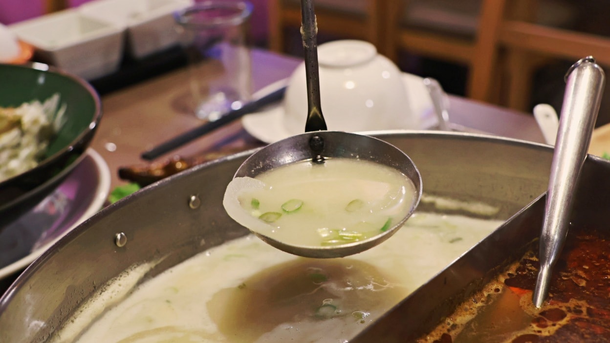 三重麻辣鍋推薦|麻妃頂極麻辣鴛鴦鍋:菜寮站高評分火鍋店,生日優惠餐廳! - 第18張圖