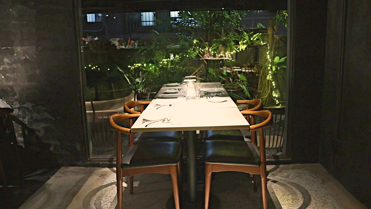 新店餐酒館推薦|Oli西班牙餐酒館——質感大坪林約會餐廳,神秘老宅風新店酒吧,氣氛靜謐高雅新店餐廳 - 第9張圖 新店約會餐廳 Oli西班牙餐酒館