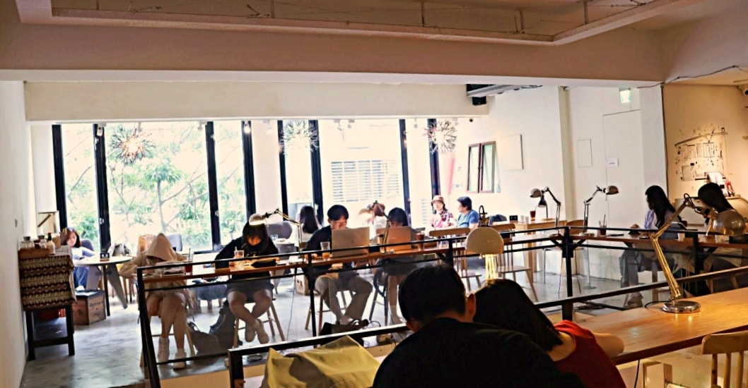 市政府不限時咖啡廳|上樓看看咖啡Arthere Café ——沒訂位沒位置,稀有的優質信義區辦公讀書咖啡 - 第8張圖