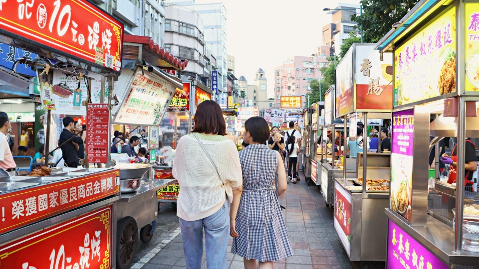 寧夏夜市必吃|劉芋仔蛋黃芋餅——2022米其林必比登推薦,25元就能享用的米其林美食 - 第4張圖