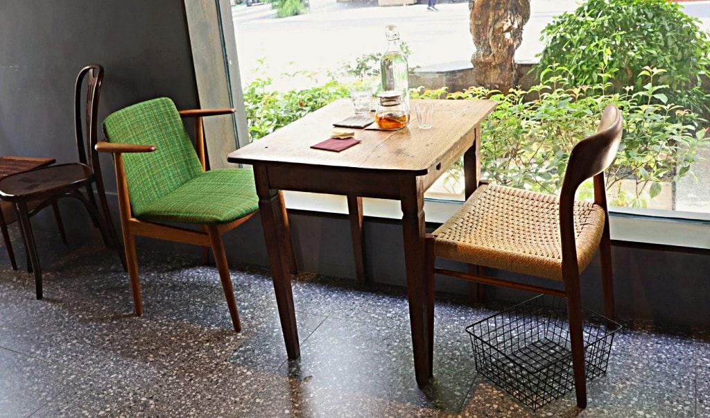 金華街咖啡廳|Out Of Office Coffee Roastery 不在辦公室金華店——洗鍊幽靜,許多人心中金華街No.1咖啡廳 - 第5張圖