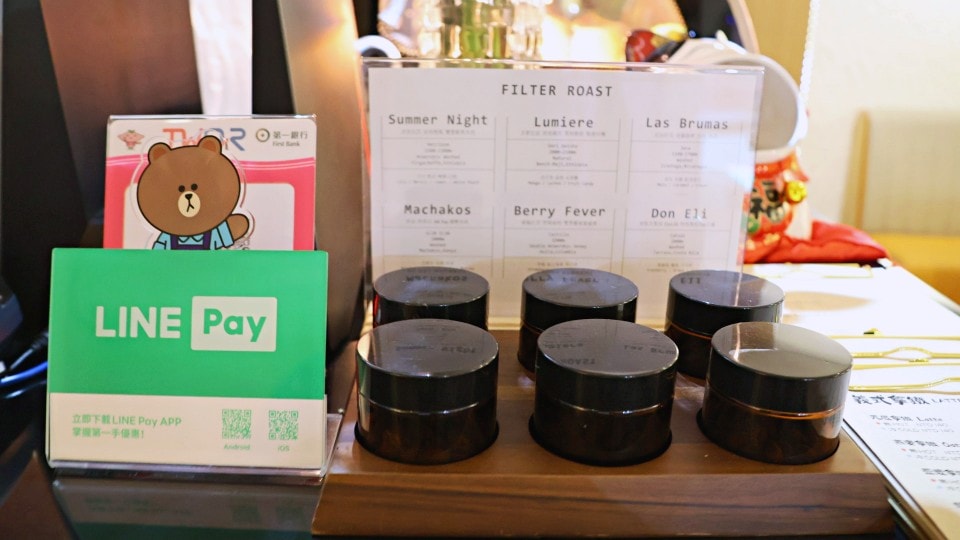 信義區不限時咖啡廳|信義天辰咖啡 Xinyi Greeze Cafe——平假日不限時每桌有插座,美味蔬食菜單 - 第18張圖 天辰 Xinyi Greeze Cafe