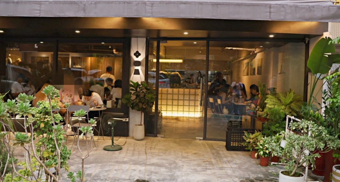 忠孝敦化義大利麵 Ariel lee 章邖．Cafe環境