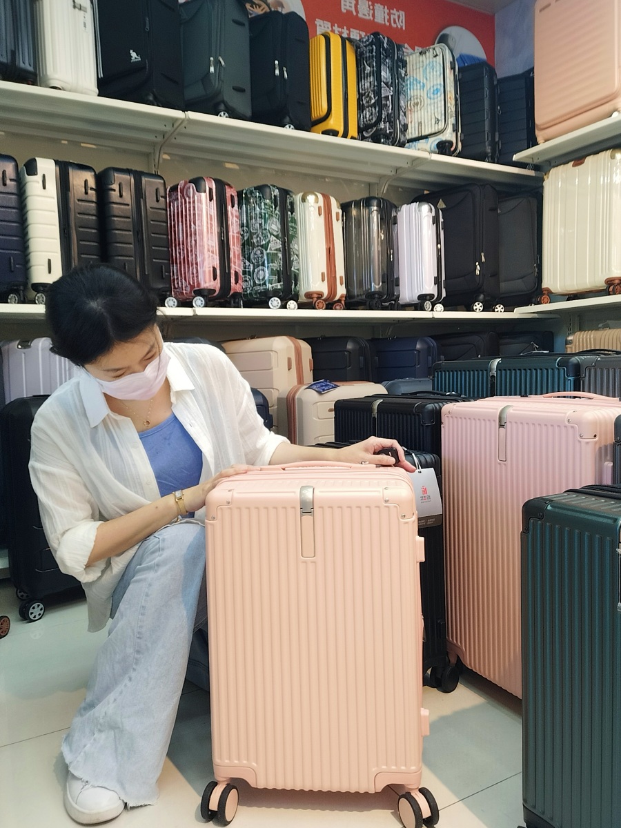 台北大同區行李箱推薦|箱信我行李箱專賣店承德店——誠信服務5星評分最高北有實體展示Deseno 笛森諾門市 - 第23張圖