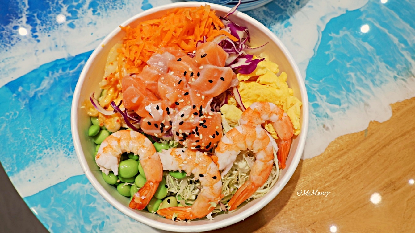 鮭魚鮮蝦+日式清爽胡麻醬夏威夷波奇碗