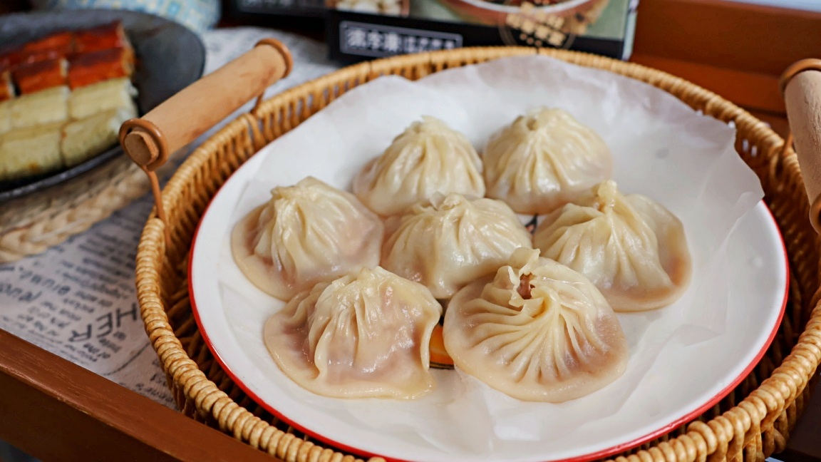 宅點心美食選物|簡單神還原名店料理,一站購足所有宅配美食 - 第26張圖 宅點心六錢湯包 鮮肉湯包