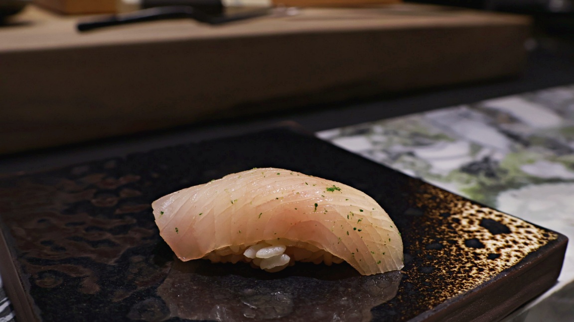 台北 omakase|栩栩OMAKASE——創意藝術料理,展現台北東區無菜單料理美學 - 第17張圖 台灣野生鯧魚