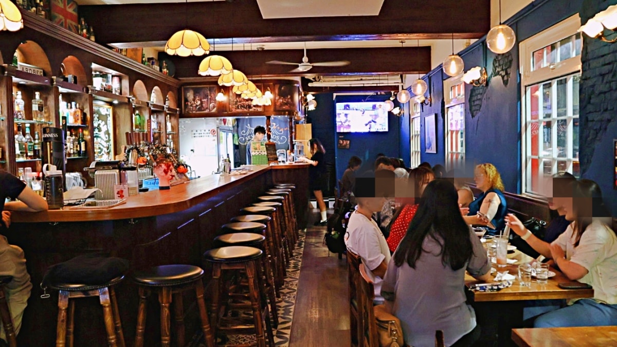 板橋餐酒館|Lane 72 Bistro 英式餐酒館——dcard高人氣江子翠平價酒吧,無限暢飲喝到飽,五六日有駐唱 - 第9張圖