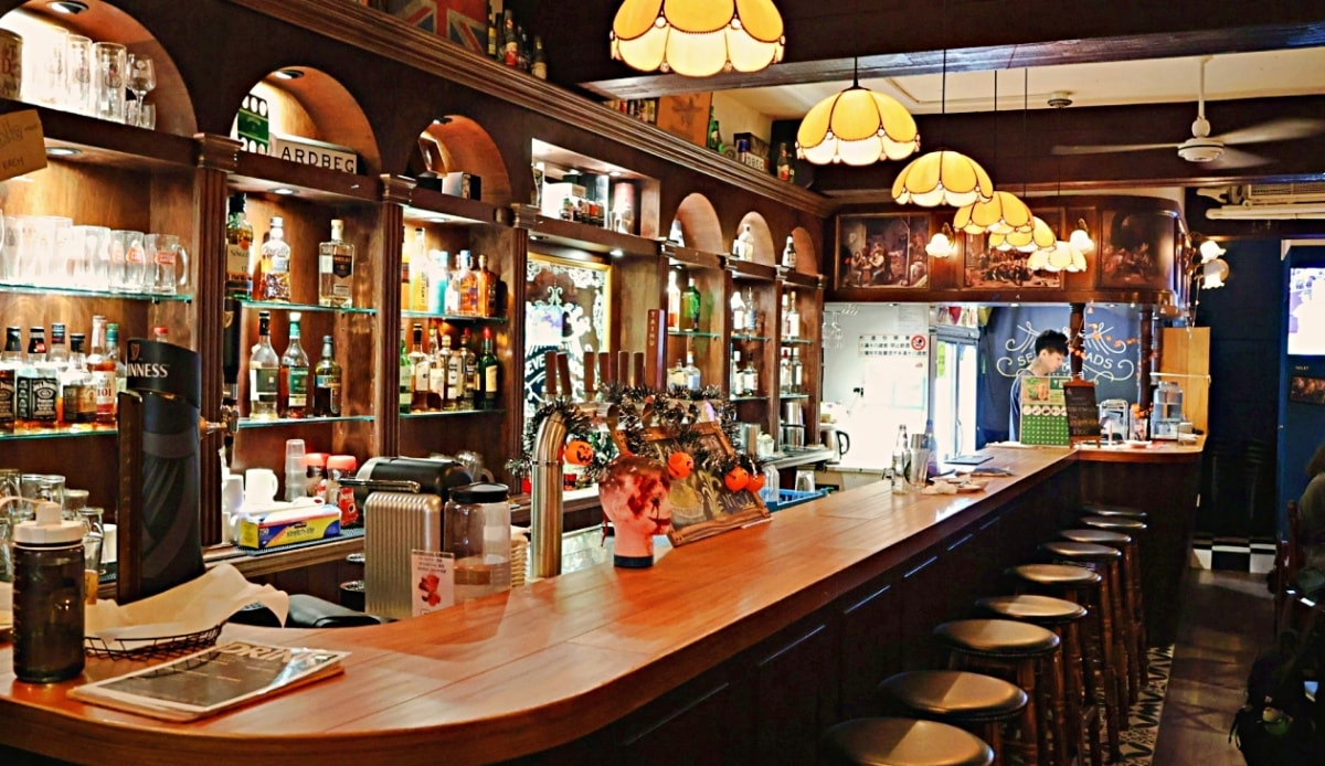 板橋餐酒館|Lane 72 Bistro 英式餐酒館——dcard高人氣江子翠平價酒吧,無限暢飲喝到飽,五六日有駐唱 - 第6張圖