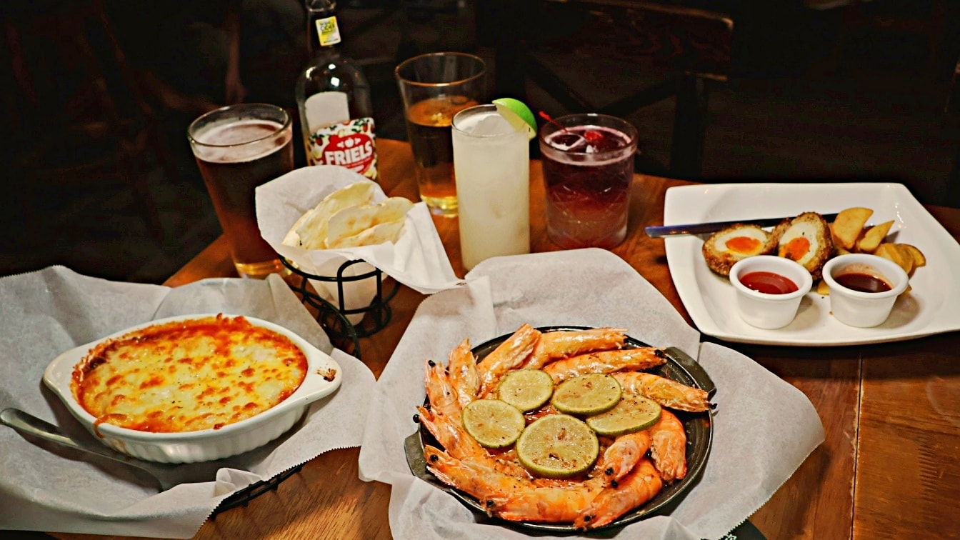板橋餐酒館|Lane 72 Bistro 英式餐酒館——dcard高人氣江子翠平價酒吧,無限暢飲喝到飽,五六日有駐唱 - 第18張圖 板橋酒吧推薦|Lane 72 Bistro 英式餐酒館——dcard高人氣江子翠平價酒吧,五六日有駐唱,無限暢飲喝到飽
