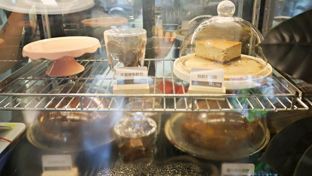 赤峰街美食|月霞咖啡Waha Cafe——讀書聊天皆宜的老派咖啡廳,菜單&真實評論 - 第11張圖