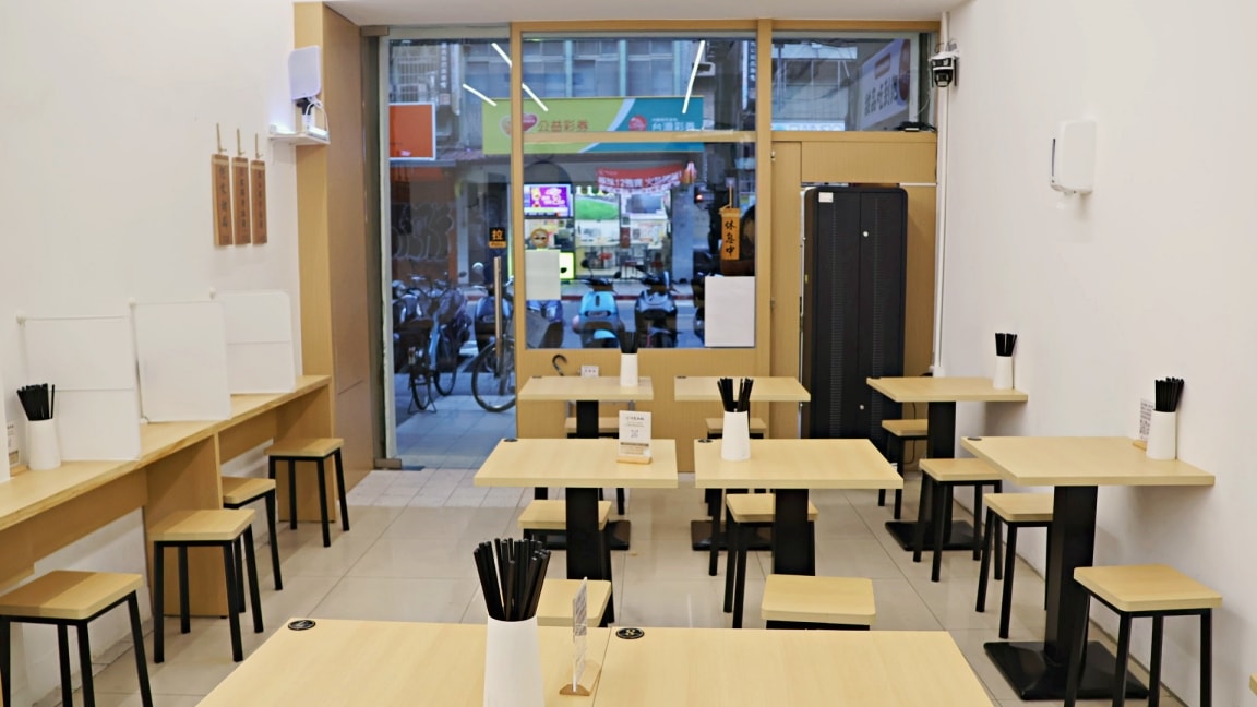 公館拉麵推薦|好呷拉麵 甜品吃到飽公館,無限續麵+30元甜品吃到飽,超高CP值平價美食 - 第3張圖