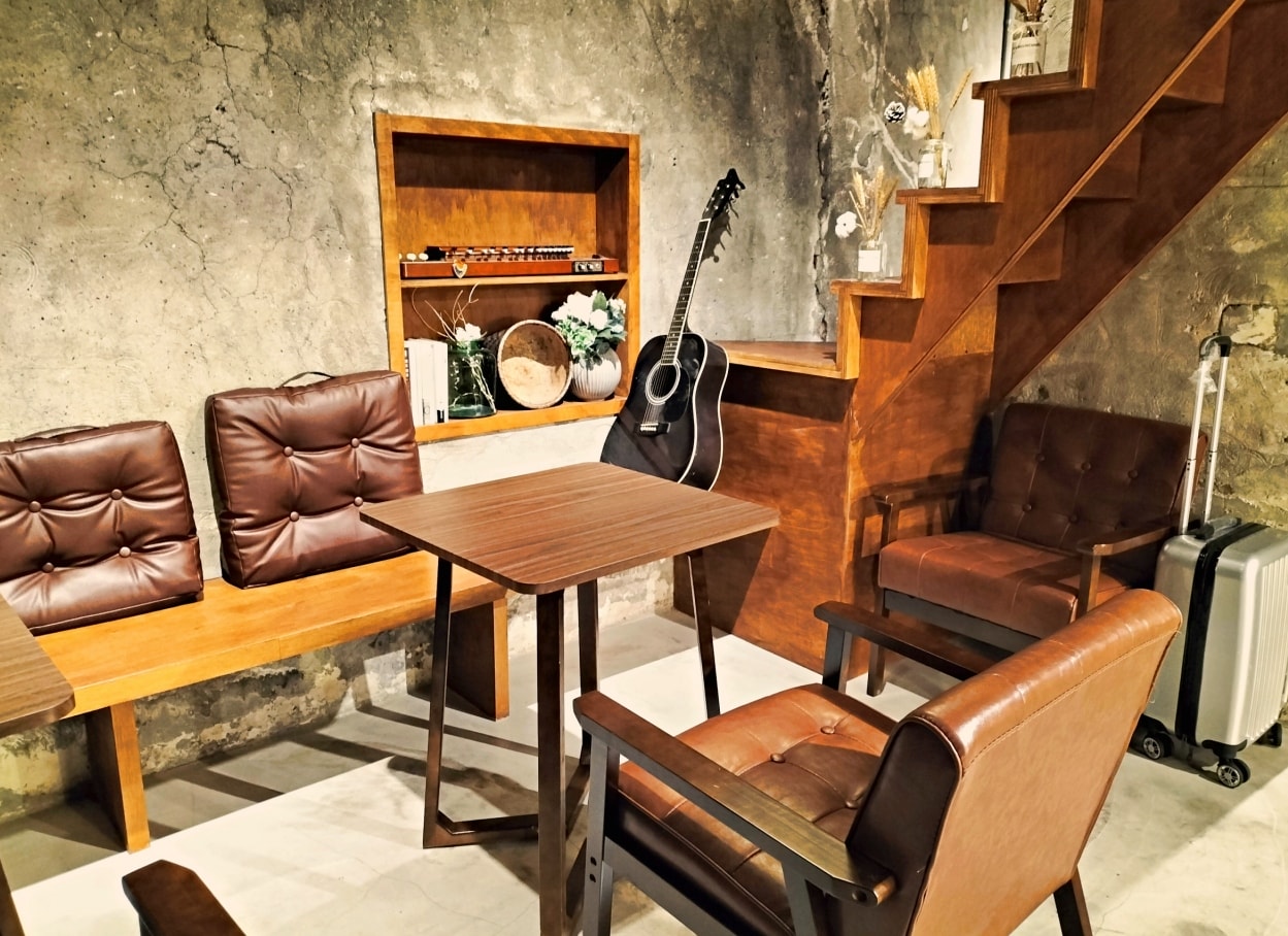 古亭下午茶|4F劇場咖啡古亭店 Theater café——樓中樓侘寂風網美咖啡廳 - 第8張圖