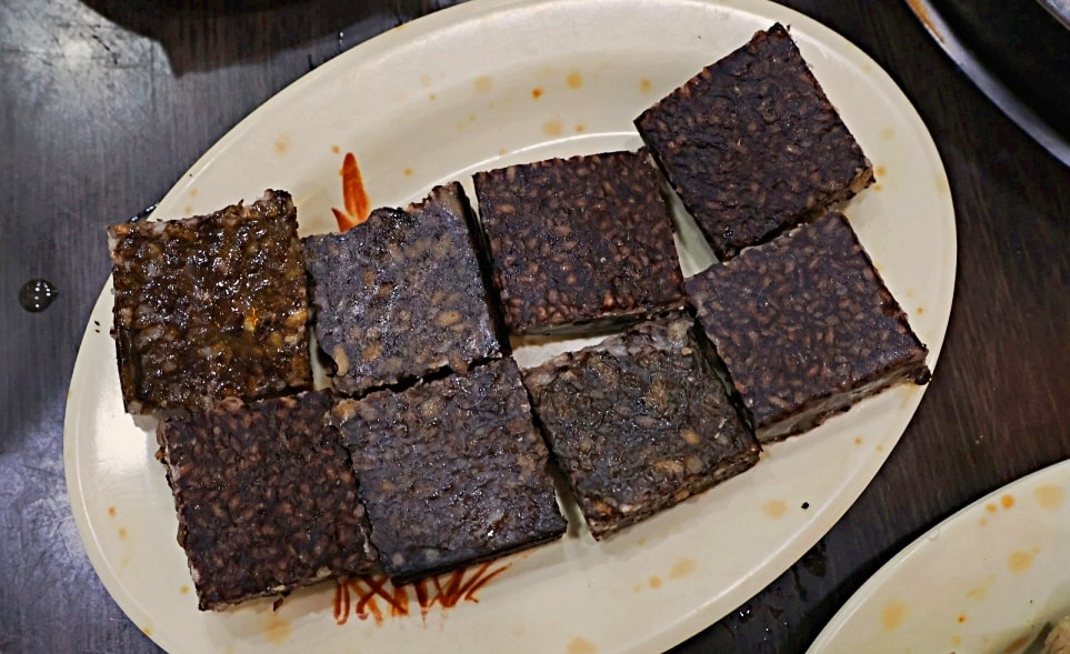 板橋羊肉爐|疆山炭燒羊肉爐板橋店——無羶味湯頭溫潤甘甜,華江橋下人氣新北羊肉爐 - 第33張圖